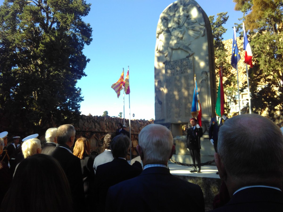 Image of the event held in Montjuïc cemetery, Barcelona, to mark the centenary of the end of World War I (by Stéphane Etcheverry, French consulate official)